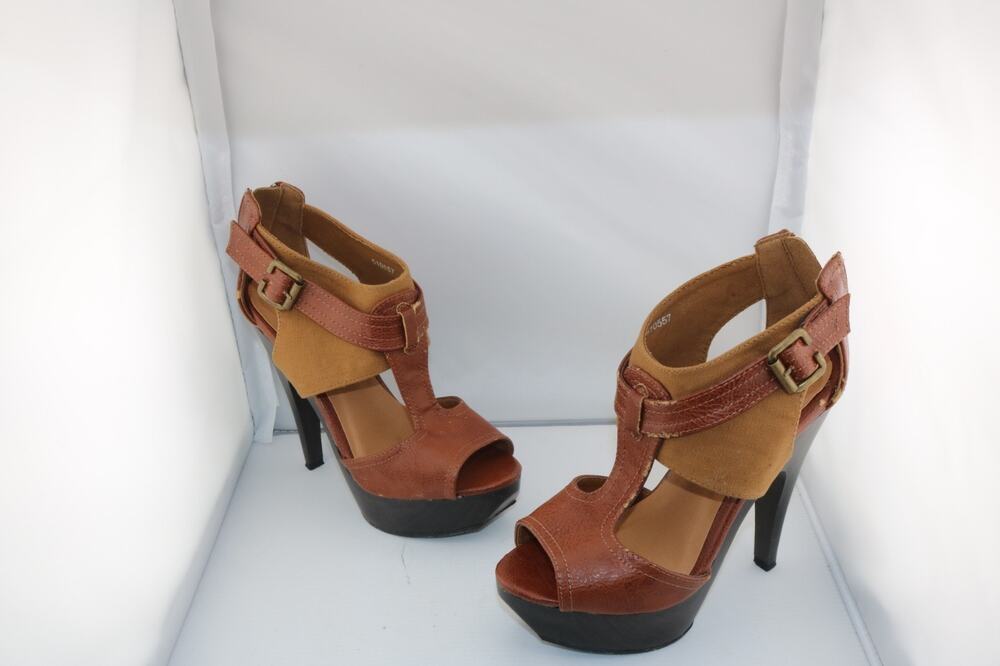 Charlotte Russe Impress-151 Cognac Crinkle Peep Toe Platform Stiletto Heels Sz 6
